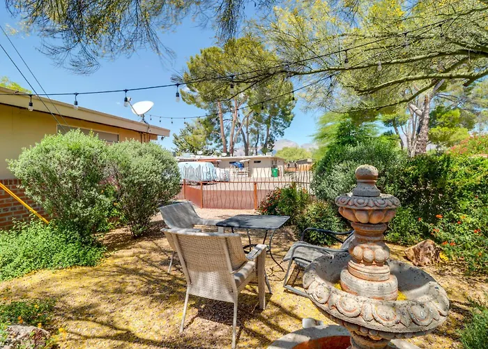 Holiday home Private Courtyard & Swim Access In *