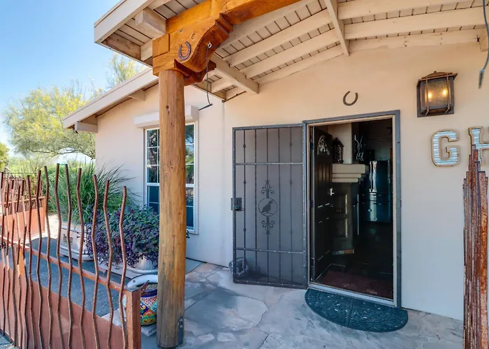 Private Courtyard & Swim Access In * Tucson